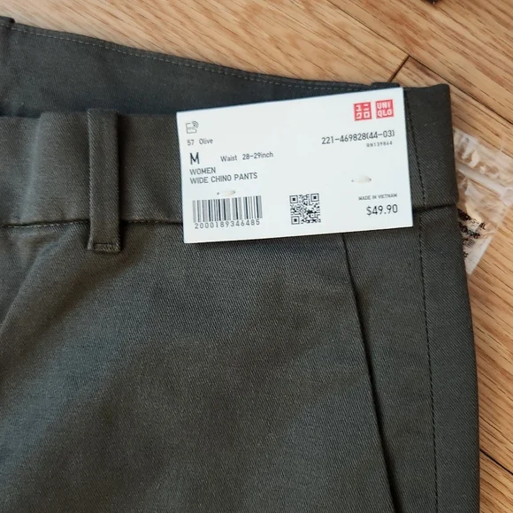 Uniqlo Women's Wide Chino Pants Olive NWT - Picture 3 of 8